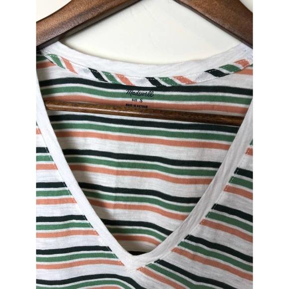 Madewell Whisper Cotton Stripe V-Neck Pocket Tank - Picture 3 of 5